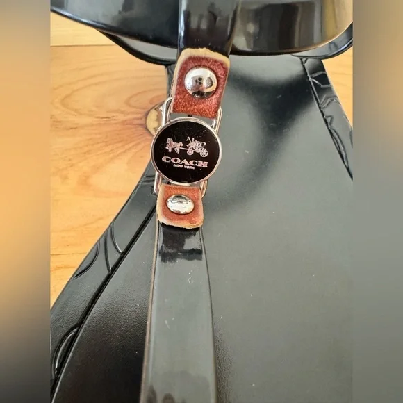 NWOB COACH Piccadilly Jelly Thong Iconic Embossed C Logo Flip Flop Sandals 9 - Picture 5 of 10